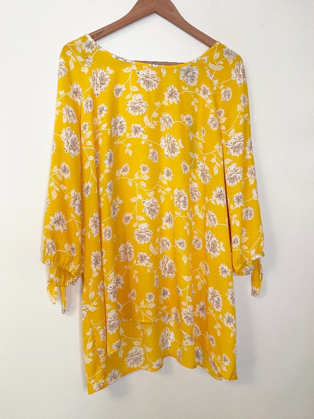 MIX by 41 Hawthorn NWT 2X Yellow Floral Tie Sleeve Tunic Blouse Romantic